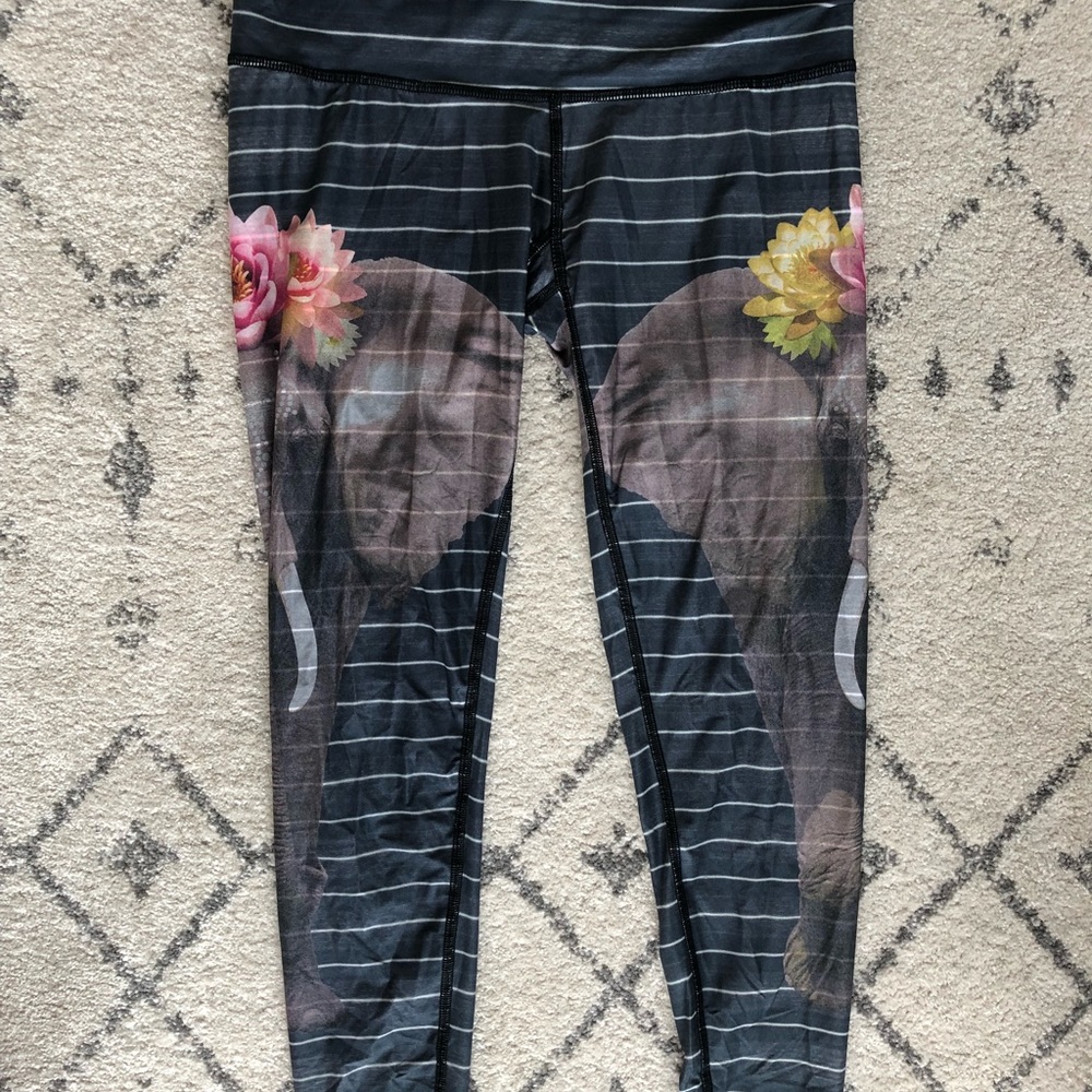 Elephant high wasted tekki yoga pants - Large